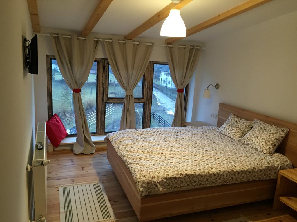 Talhaus Hotell Vişeu de Sus Eksteriør bilde